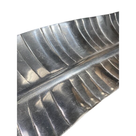 Hecho en Mexico Silver metal Leaf-Shaped Footed Trinket or Serve tray SKU 9124 - Picture 7 of 10
